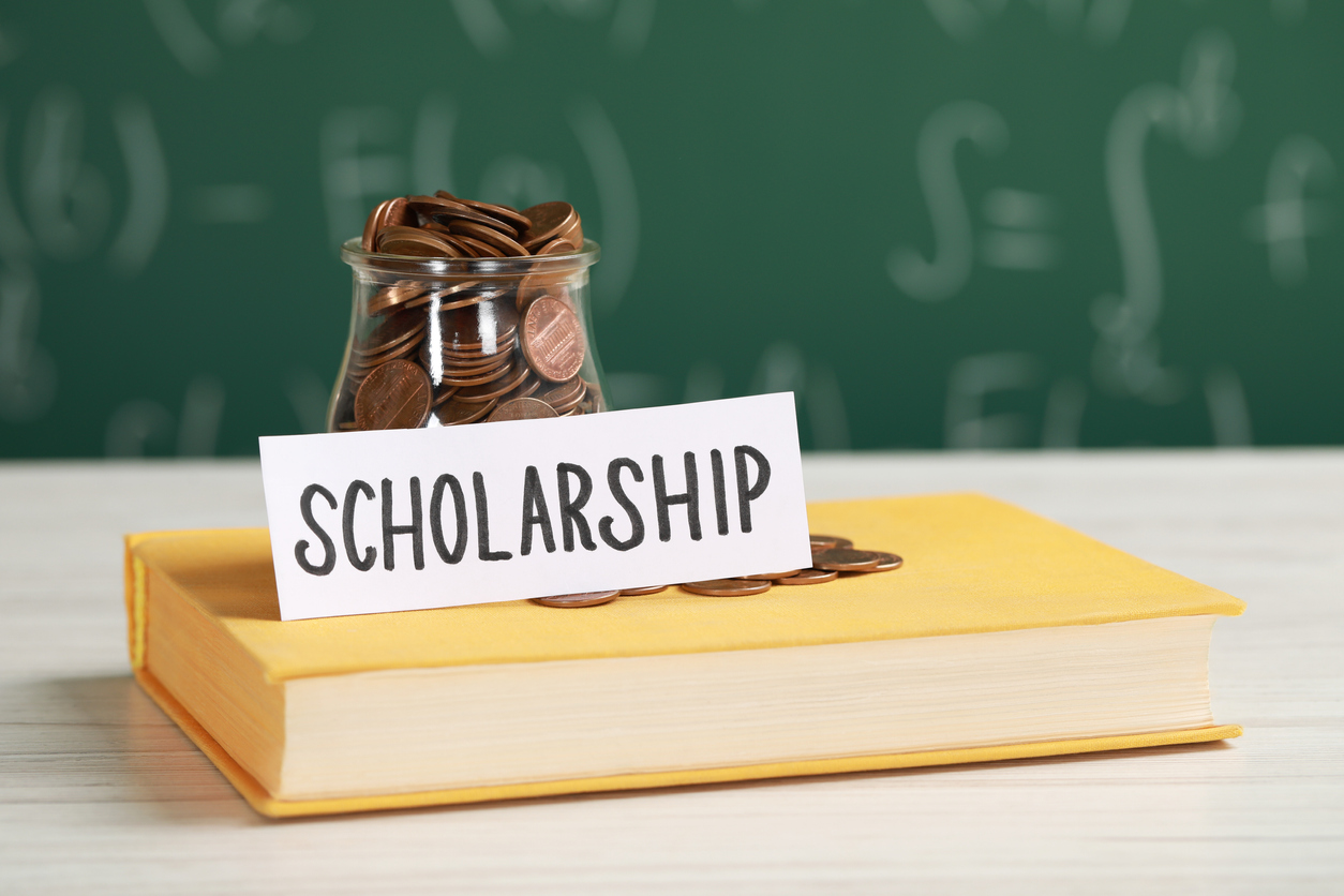 How to Organize Your Scholarship Search
