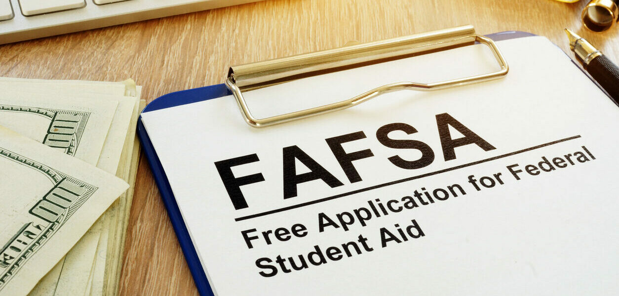 What is the FAFSA: A Complete Guide for Parents